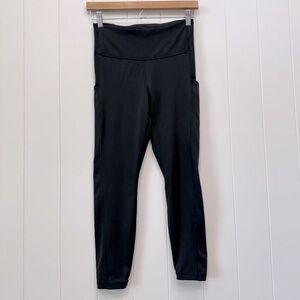 Athleta Ultimate Capri Stash Pocket 7/8 Leggings Size Small Black Gym Yoga